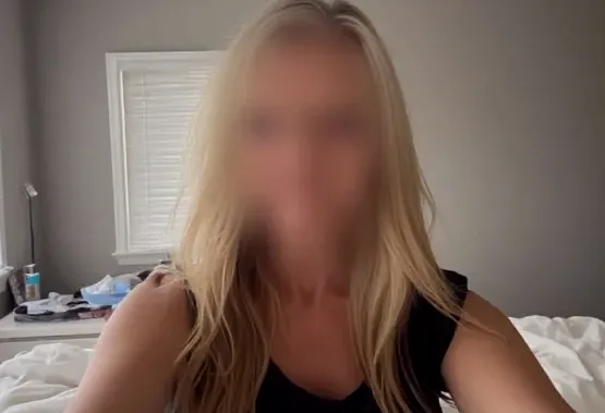 Carlijn, 36
