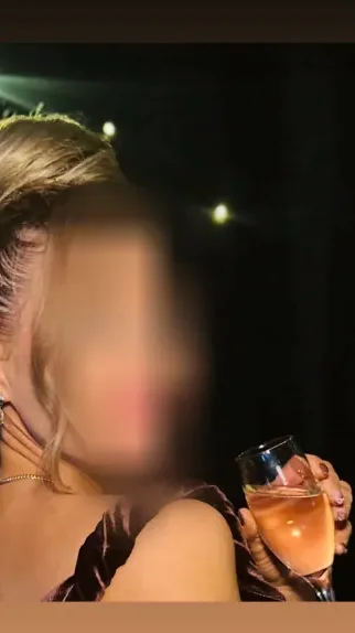 Cindy, 40