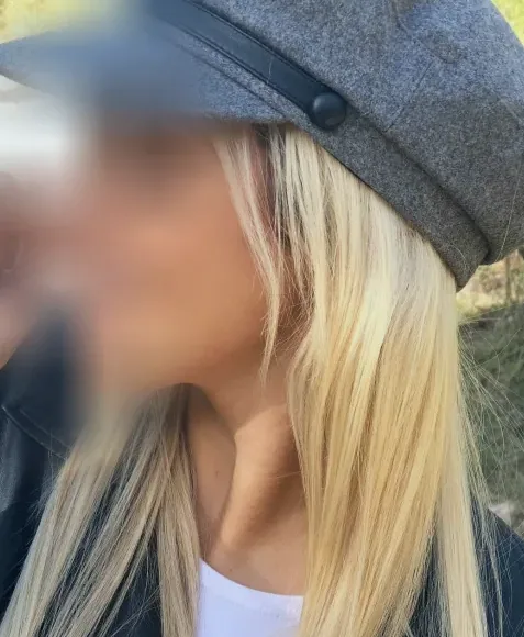 Cynthia, 31