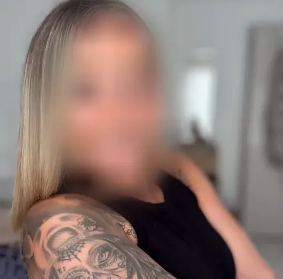 Manon, 36