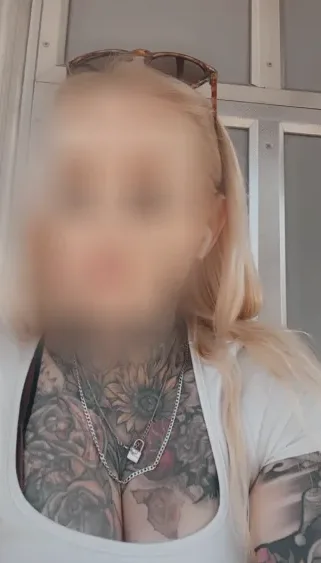 Naomi, 37