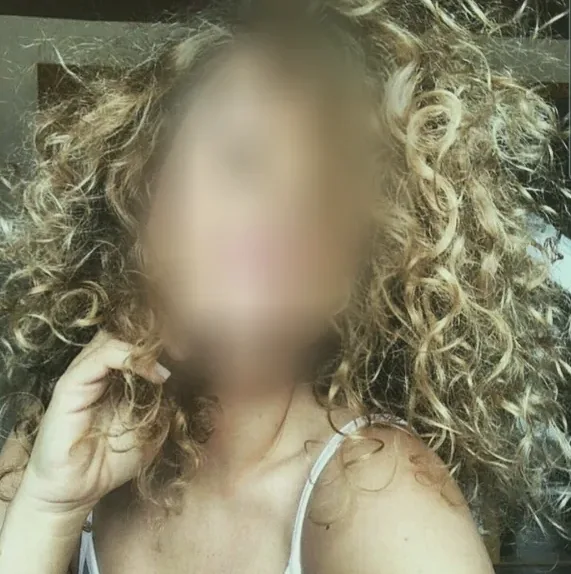 Noor, 25