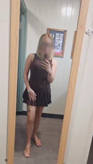 Sandra, 36