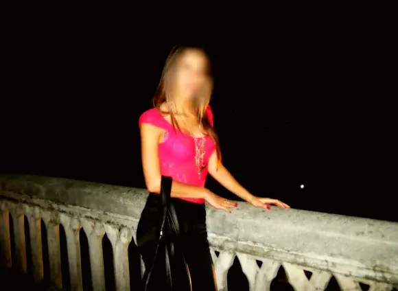 Yasmin, 33